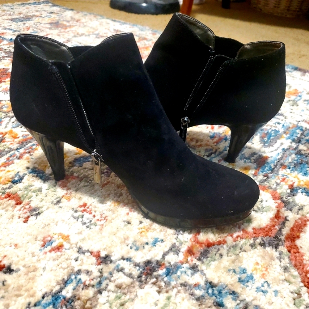 Women's Bandolino booties